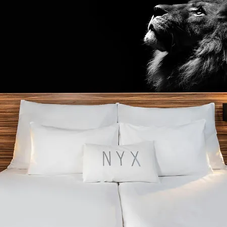 Nyx By Leonardo 布拉格