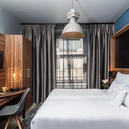 Отель Nyx By Leonardo Прага